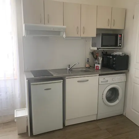 Apartment 20 M2-proche Gare La Roche-sur-Yon